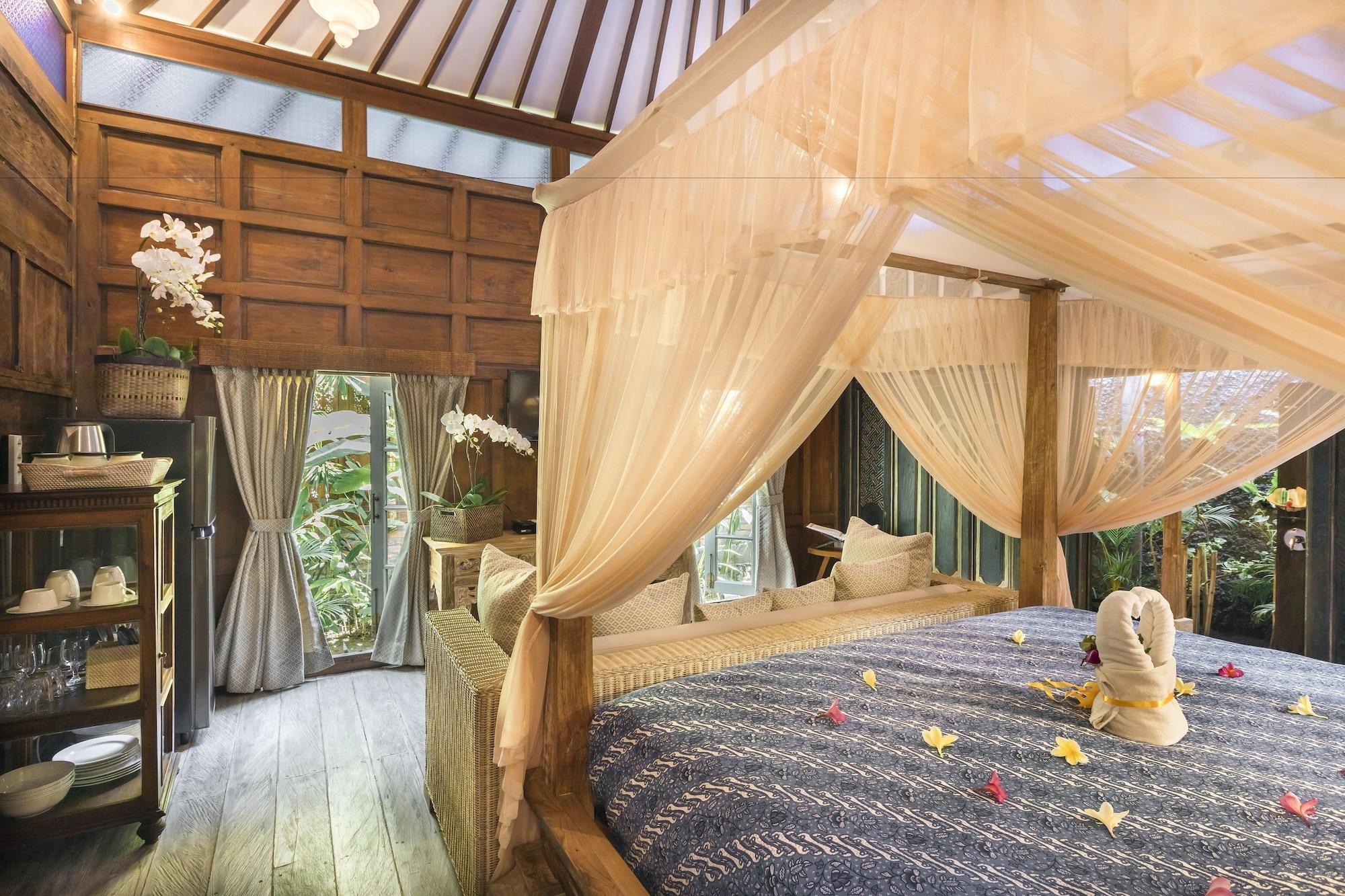 Villa Kampung Kecil